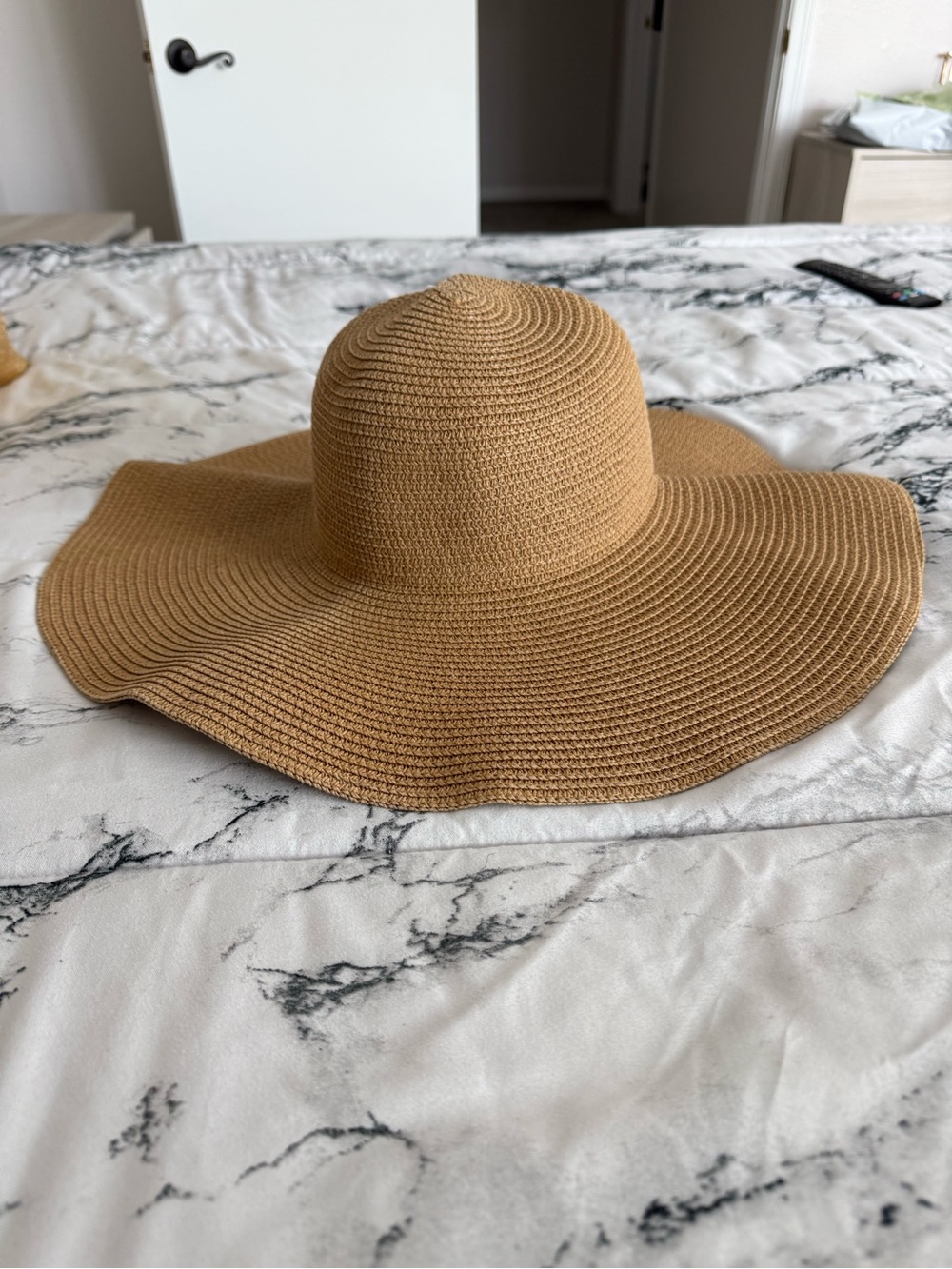 Straw Sun Hat - Picture 3 of 5